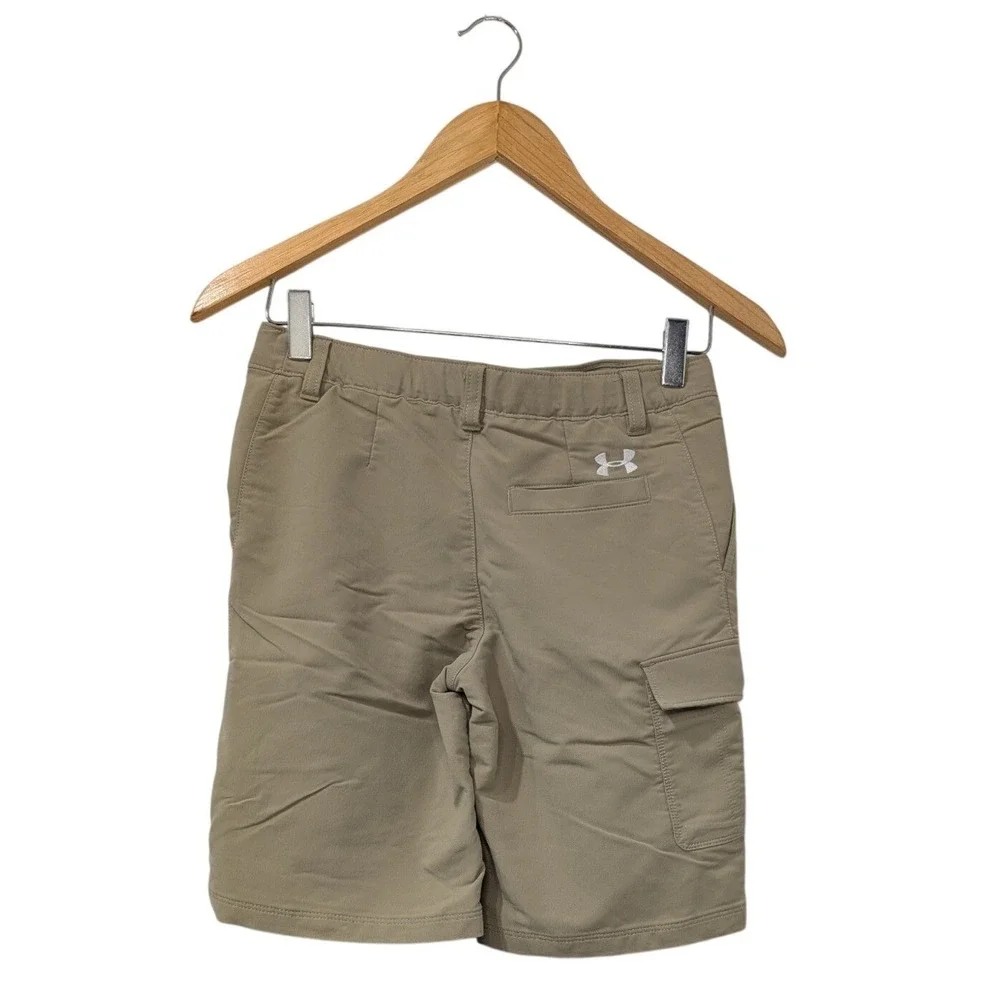 Under Armour Youth Khaki Stretch Waist Cargo Shorts‎ Casual Comfort Size YM